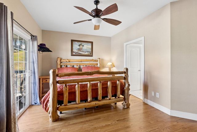 6554 Usher Dr, Valley Springs, CA 95252