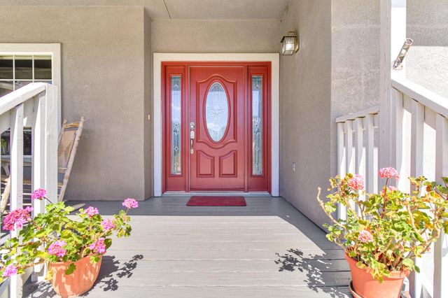 6554 Usher Dr, Valley Springs, CA 95252