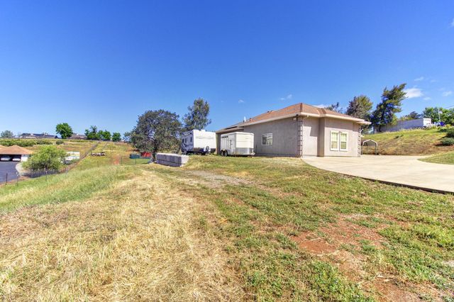 6554 Usher Dr, Valley Springs, CA 95252