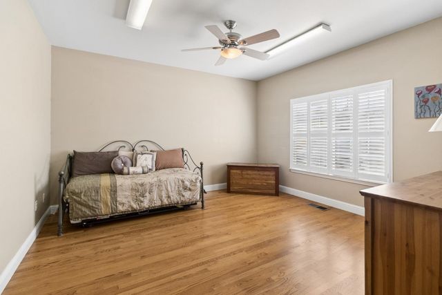 6554 Usher Dr, Valley Springs, CA 95252