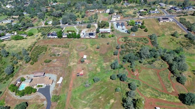 6554 Usher Dr, Valley Springs, CA 95252