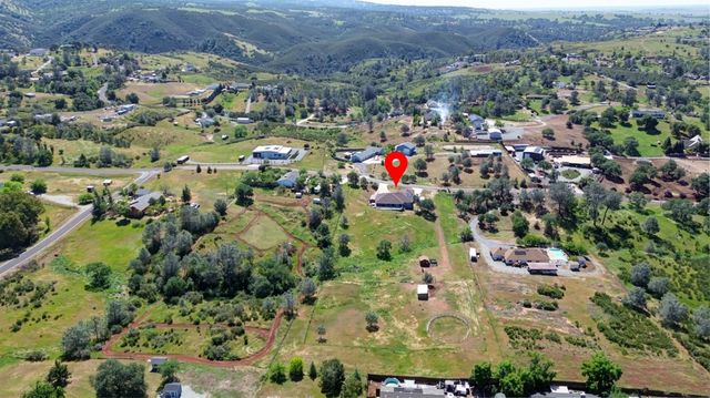 6554 Usher Dr, Valley Springs, CA 95252