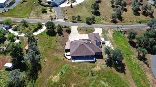 6554 Usher Dr, Valley Springs, CA 95252