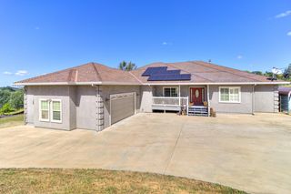 6554 Usher Dr, Valley Springs, CA 95252