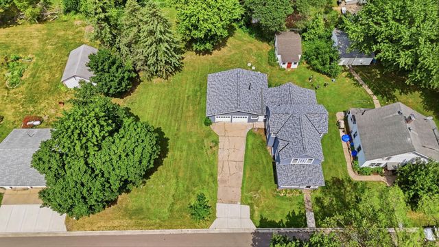 42 Church Street, Houlton, WI 54082