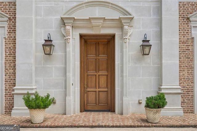 125 Blackland Road NW, Atlanta, GA 30342