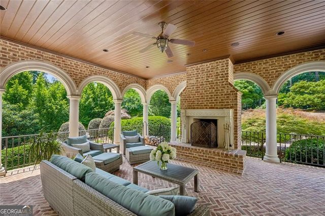 125 Blackland Road NW, Atlanta, GA 30342