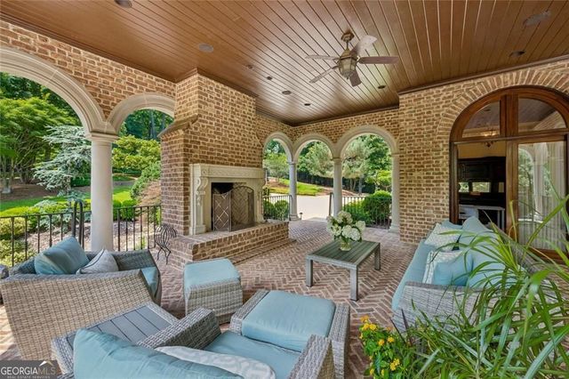 125 Blackland Road NW, Atlanta, GA 30342