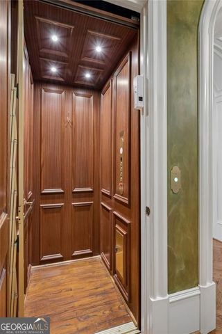 125 Blackland Road NW, Atlanta, GA 30342
