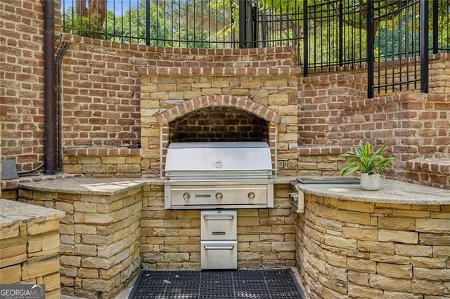 125 Blackland Road NW, Atlanta, GA 30342