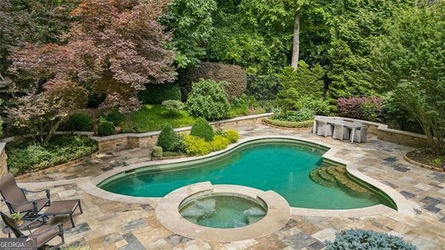 125 Blackland Road NW, Atlanta, GA 30342