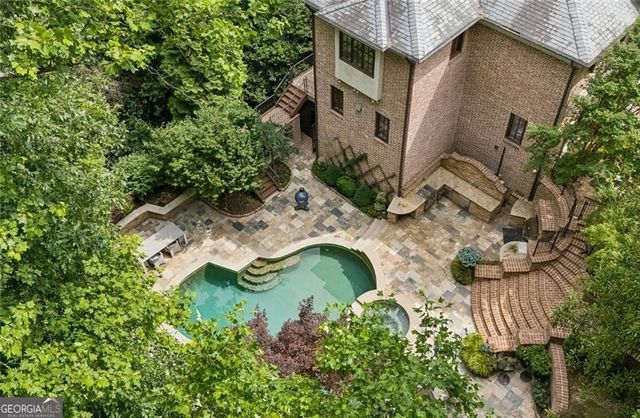 125 Blackland Road NW, Atlanta, GA 30342