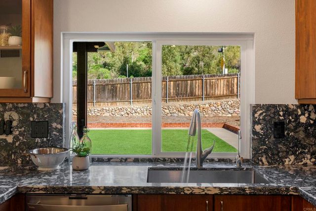 11458 Via Promesa, San Diego, CA 92124