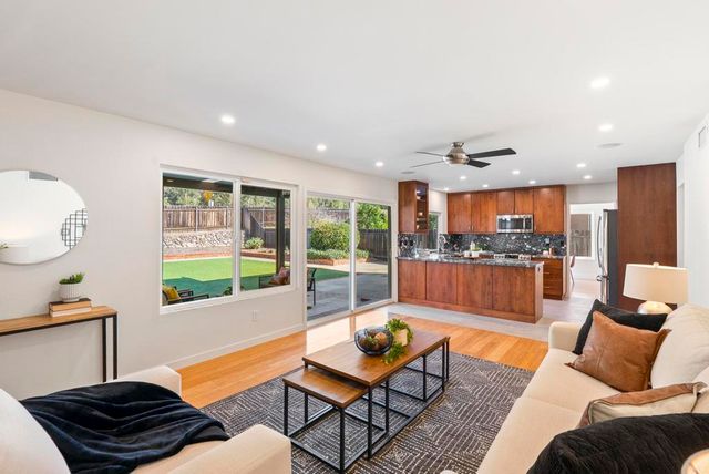 11458 Via Promesa, San Diego, CA 92124