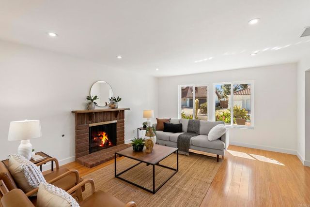 11458 Via Promesa, San Diego, CA 92124