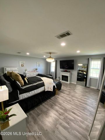 6372 Ashley Circle, Jackson, MS 39213