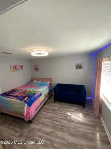 6372 Ashley Circle, Jackson, MS 39213