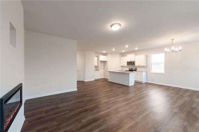 104 Windmill Court, Calhoun, GA 30701