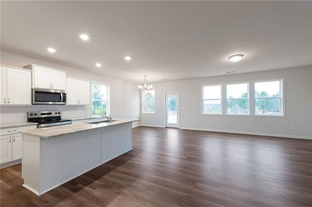 104 Windmill Court, Calhoun, GA 30701