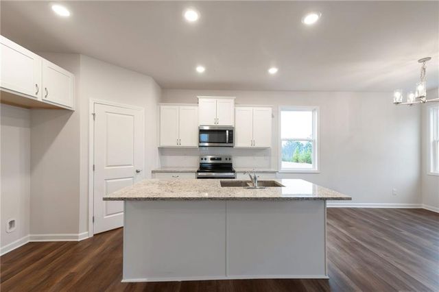 104 Windmill Court, Calhoun, GA 30701