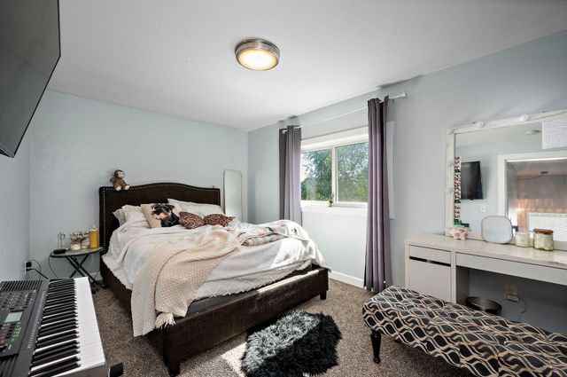 724 E Broadway Street, Monticello, MN 55362