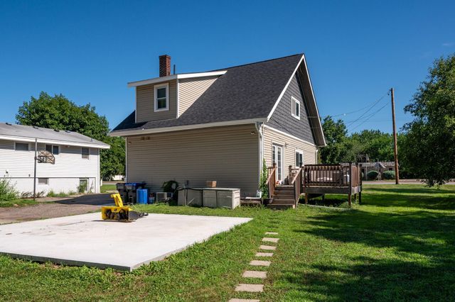 724 E Broadway Street, Monticello, MN 55362