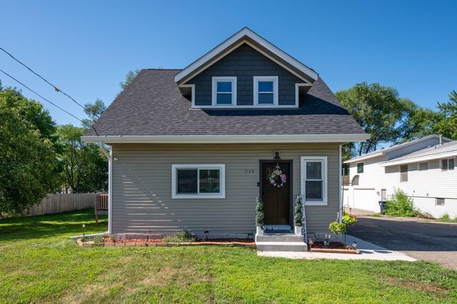 724 E Broadway Street, Monticello, MN 55362