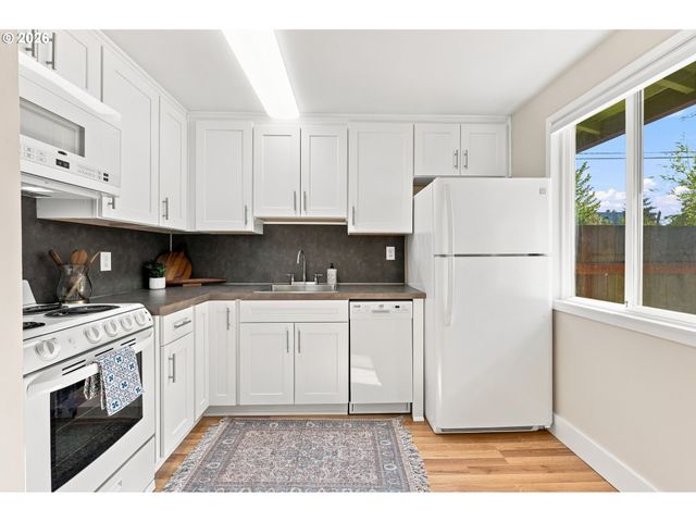 4437 Se 66TH Ave, Portland, OR 97206