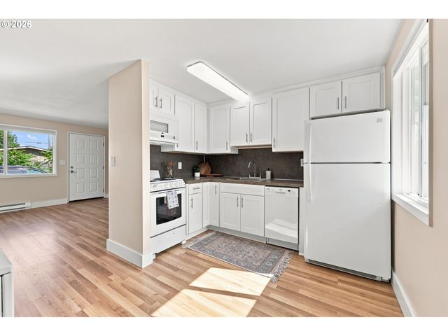 4437 Se 66TH Ave, Portland, OR 97206