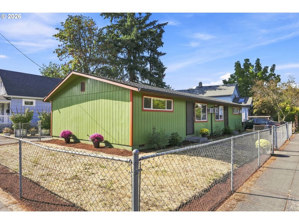 4437 Se 66TH Ave, Portland, OR 97206