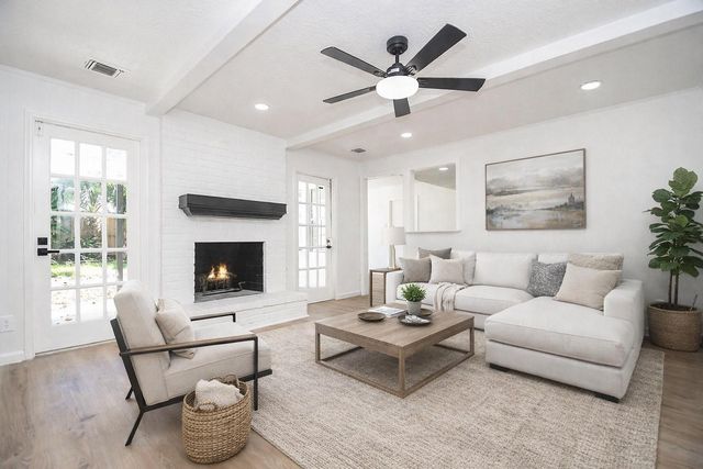 7703 Braesridge Court, Houston, TX 77071