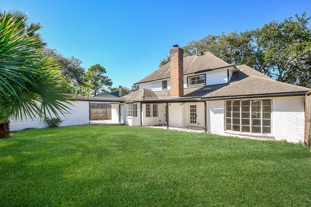 7703 Braesridge Court, Houston, TX 77071