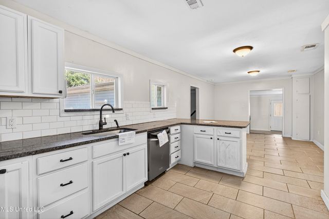 4476 Pierce Road, D'iberville, MS 39540