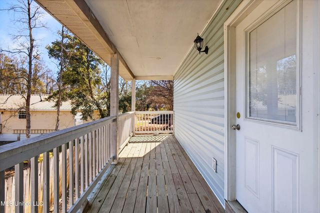 4476 Pierce Road, D'iberville, MS 39540