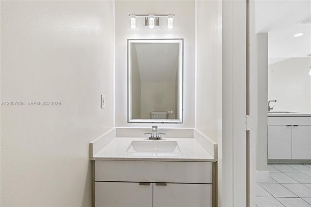 9187 Fontainebleau Blvd 405-5, Miami, FL 33172