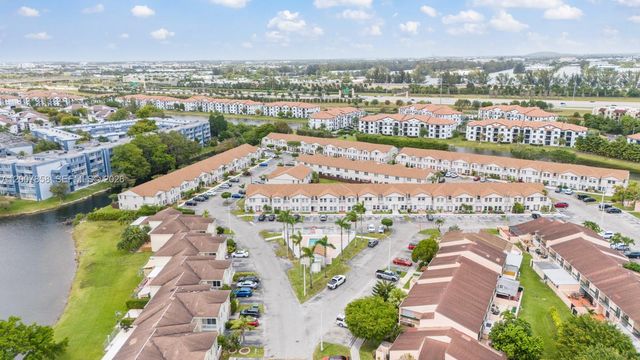 9187 Fontainebleau Blvd 405-5, Miami, FL 33172