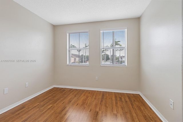 9187 Fontainebleau Blvd 405-5, Miami, FL 33172