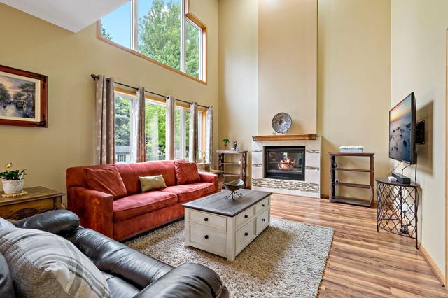 2065 Anton Way, Shakopee, MN 55379