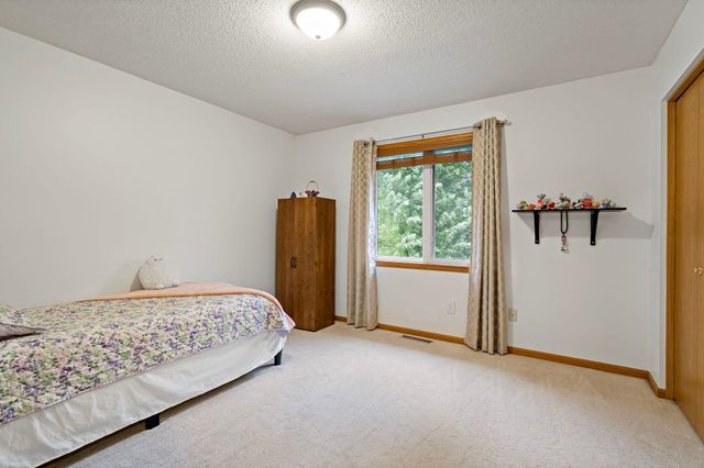 2065 Anton Way, Shakopee, MN 55379