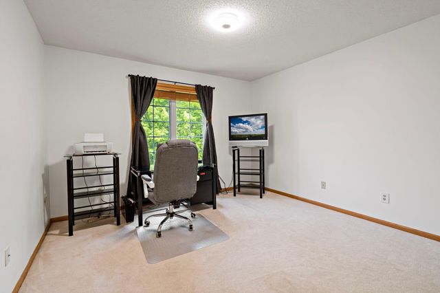 2065 Anton Way, Shakopee, MN 55379