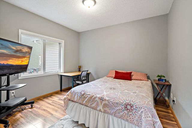 2065 Anton Way, Shakopee, MN 55379
