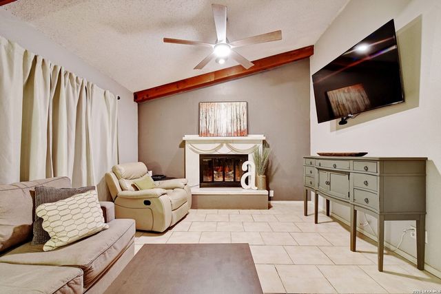 3505 Wimbledon Dr, Schertz, TX 78108