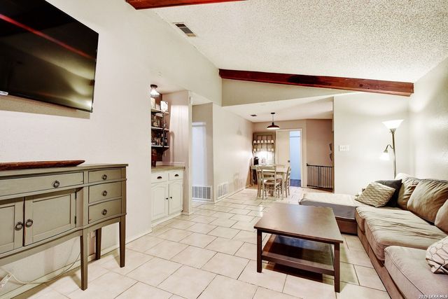 3505 Wimbledon Dr, Schertz, TX 78108