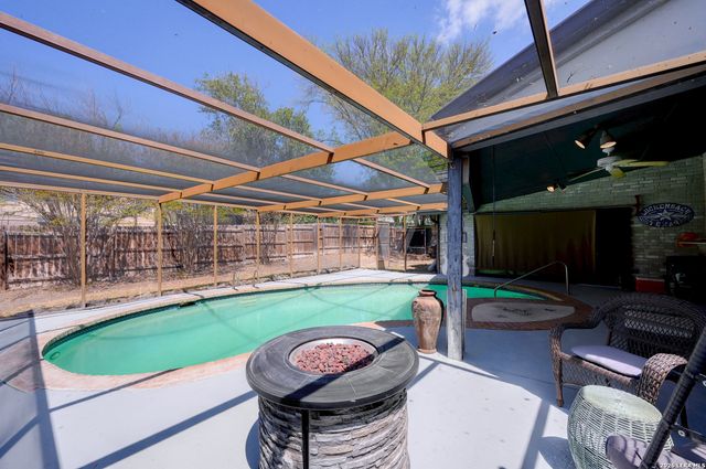 3505 Wimbledon Dr, Schertz, TX 78108