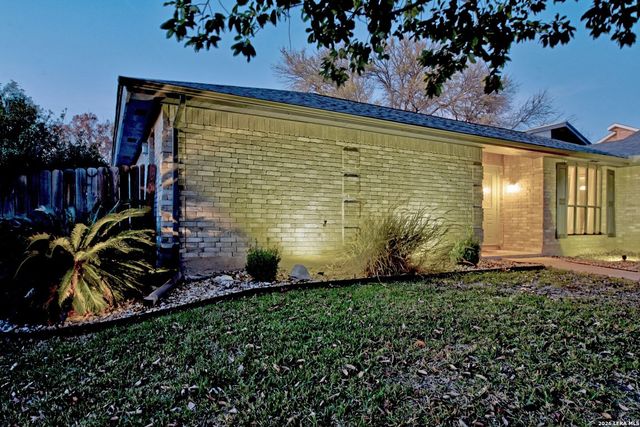 3505 Wimbledon Dr, Schertz, TX 78108