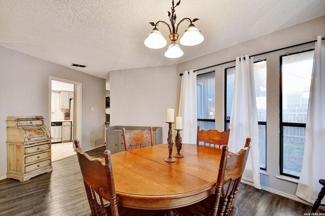 3505 Wimbledon Dr, Schertz, TX 78108