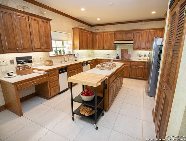 8333 TRIPLE CROWN, Boerne, TX 78015