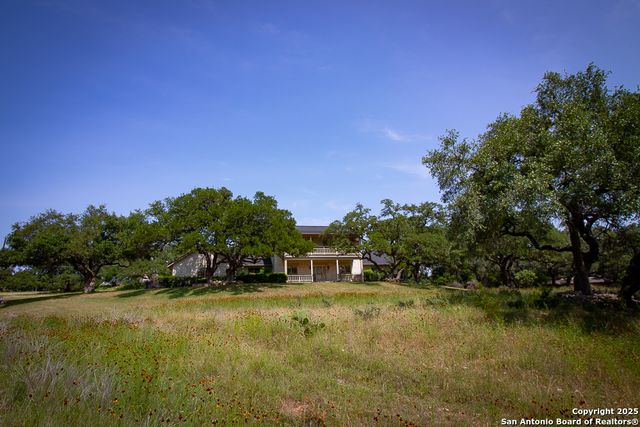 8333 TRIPLE CROWN, Boerne, TX 78015