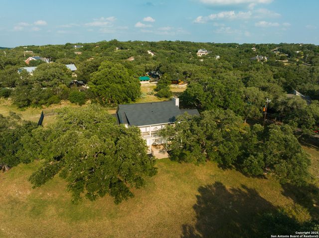 8333 TRIPLE CROWN, Boerne, TX 78015