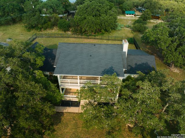8333 TRIPLE CROWN, Boerne, TX 78015